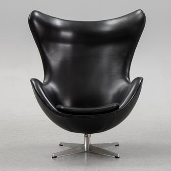 Arne Jacobsen, , "Ägget", fåtölj, model 3316, Fritz Hansen, Danmark.