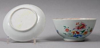 SKÅL samt FAT, porslin, Kina, 1700-tal.
