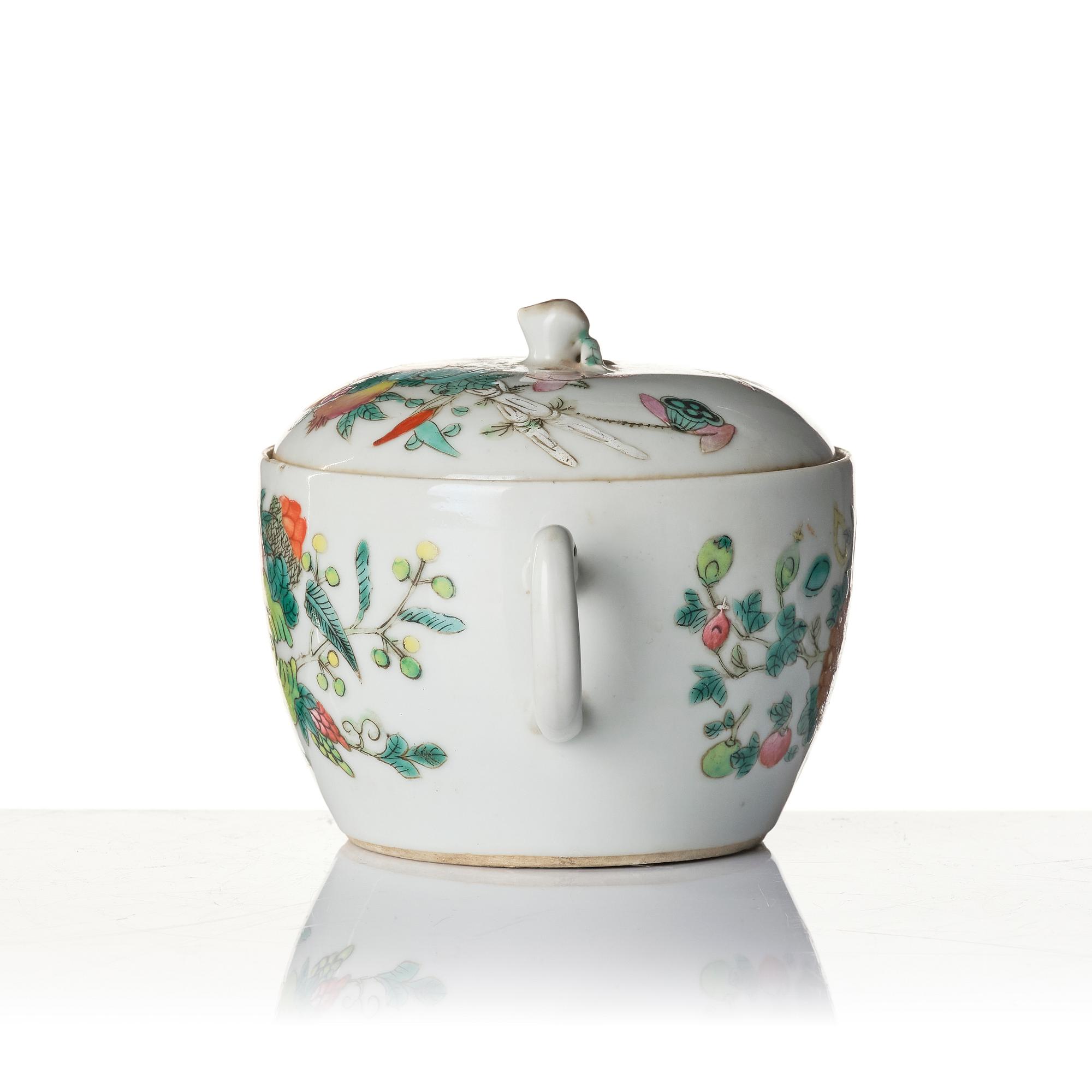 Parti, sex delar, porslin. Sen Qingdynasti/tidigt 1900-tal.