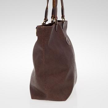 A SCOTCHGRAIN TOTE BAG.