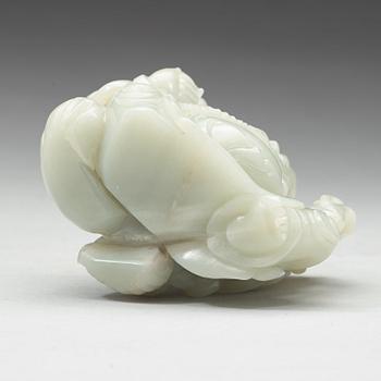 A carved nephrite sculpture, early 20th century.