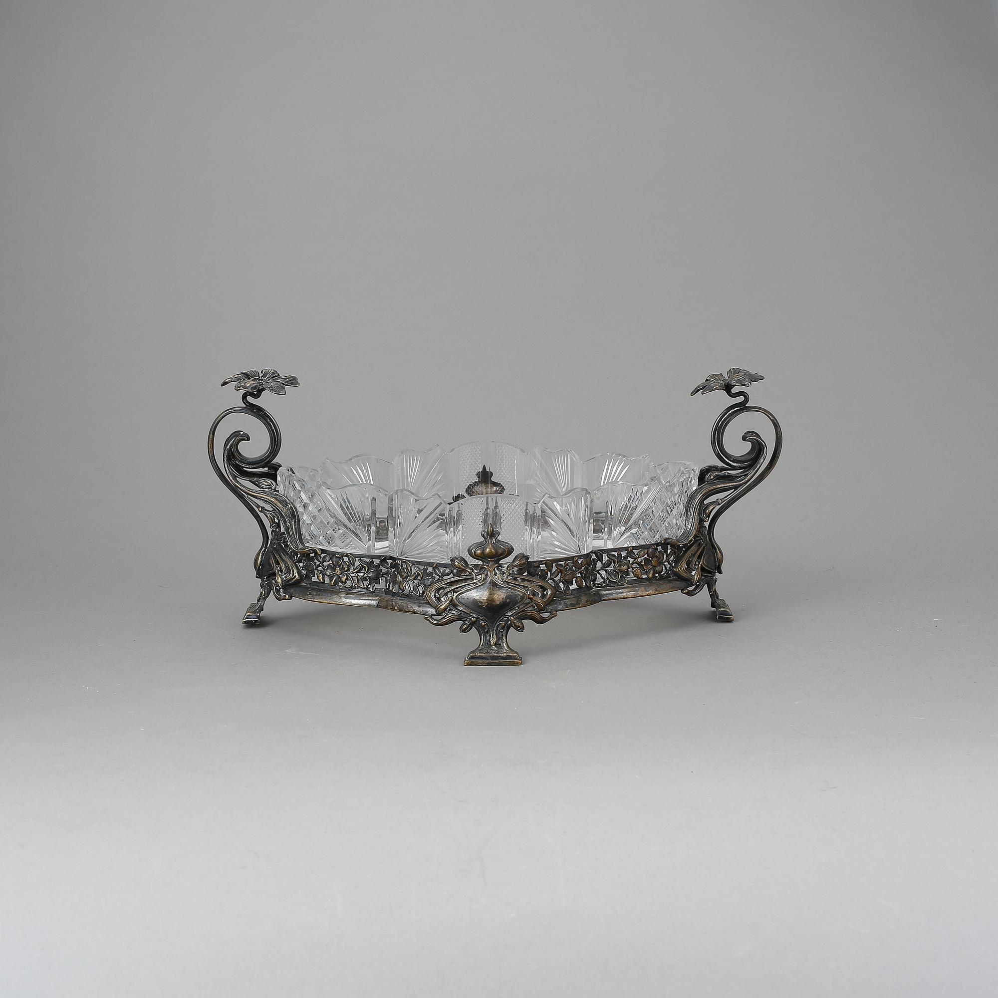 JARDINJÄR, nysilver, jugend, 1900-talets början.