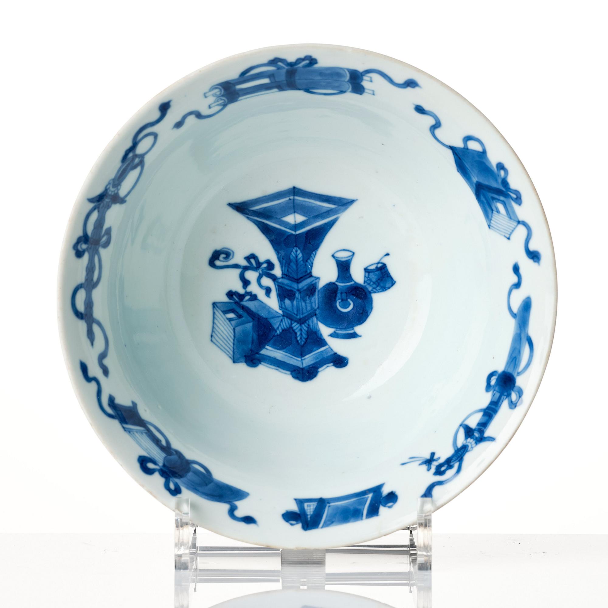 Skål, porslin. Qingdynastin, Kangxi (1662-1722).