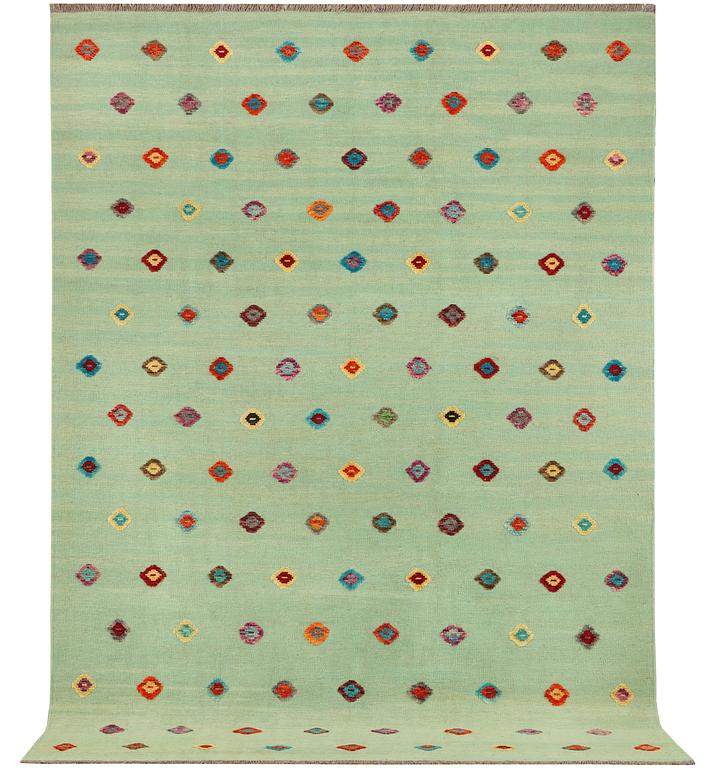 An Afghan kelim rug, c. 292 x 204 cm.
