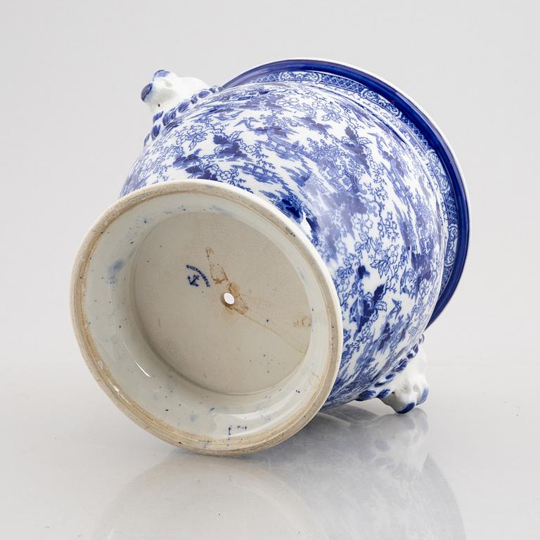 A creamware jardiniérte, Gustavsberg, Sweden, ca. 1900.