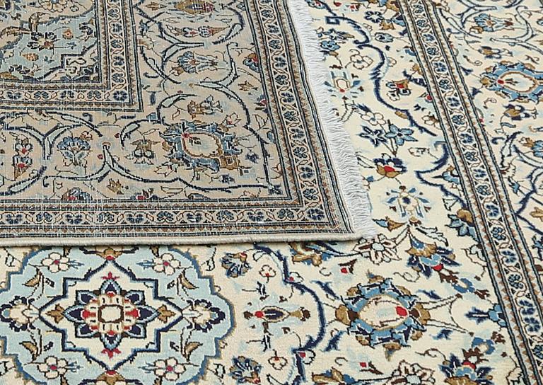 MATTA, Keshan, ca 306 x 198 cm.