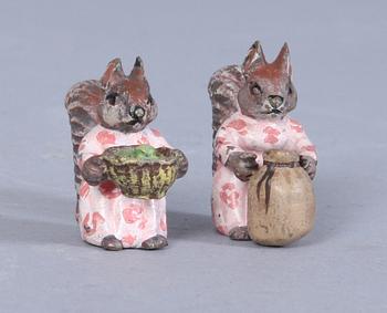 FIGURINER, 2 st, Wienerbrons. 1900-tal.
