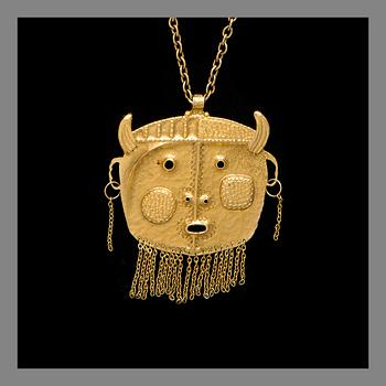 TAPIO WIRKKALA, HÄNGSMYCKE, "Djävulens huvud". 14K guld, N. Westerback 1970.