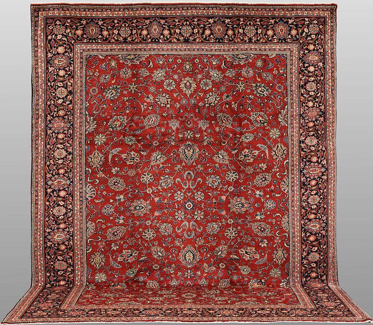 Matta, Sarouk, ca 353 x 265 cm.