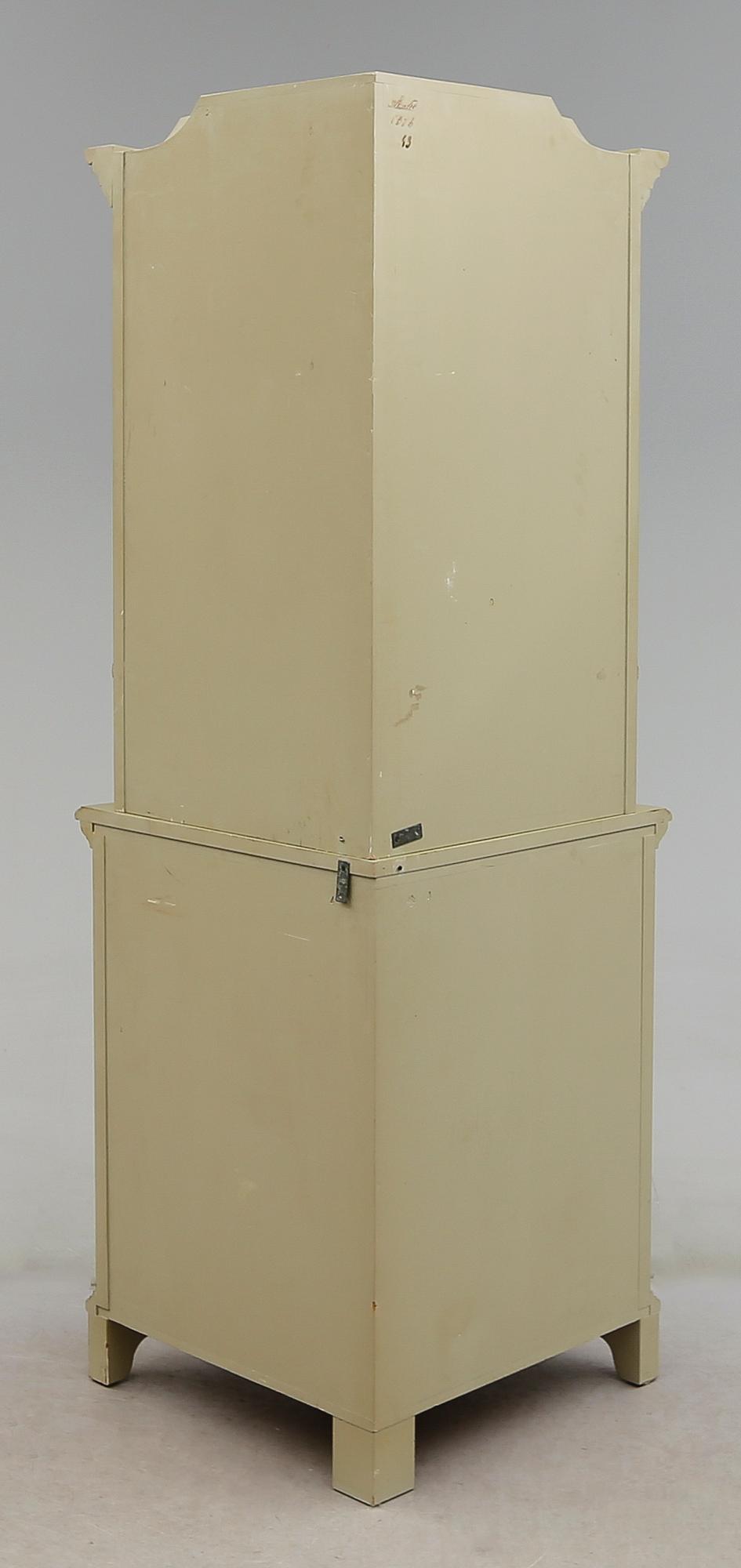 HÖRNSKÅP, Åmells, gustaviansk stil, 1900-talets andra hälft.