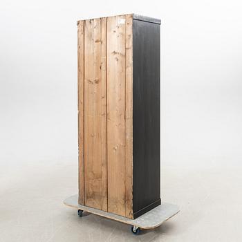 Shelf, 20th century.