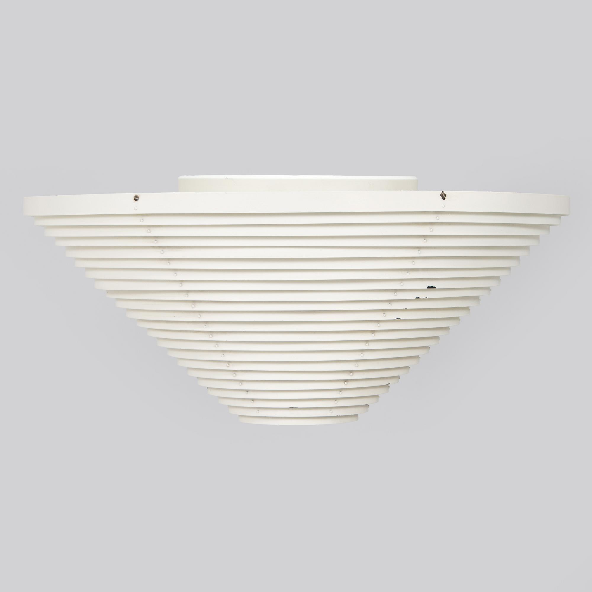Alvar Aalto, 'A622B' ceiling light for Valaistustyö.