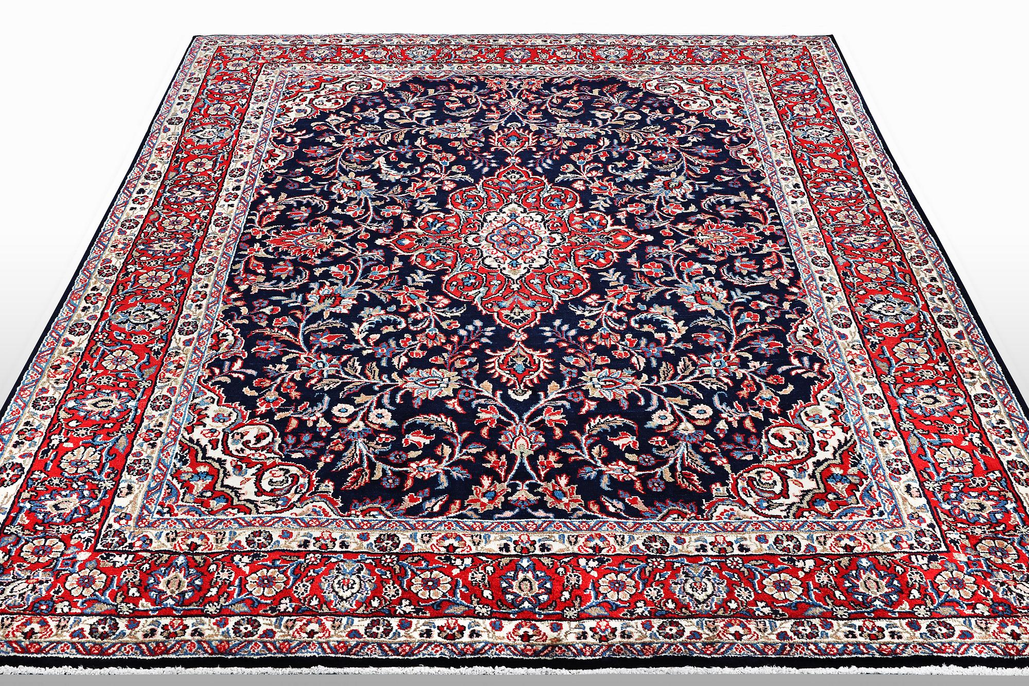 Matto, Sarouk, ca 308 x 245 cm.