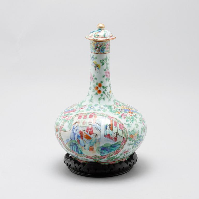 LOCKURNA, porslin, Kina, sent 1800-tal.