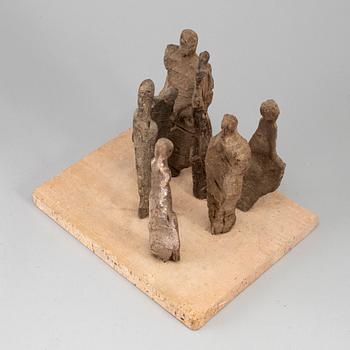 EVERT LINDFORS, an earthware  sculpture group, signed under the base.