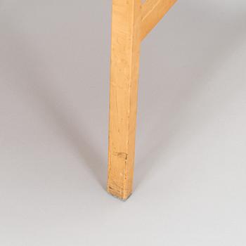 Alvar Aalto, A pair of 1970s armchairs model 403 for Artek.