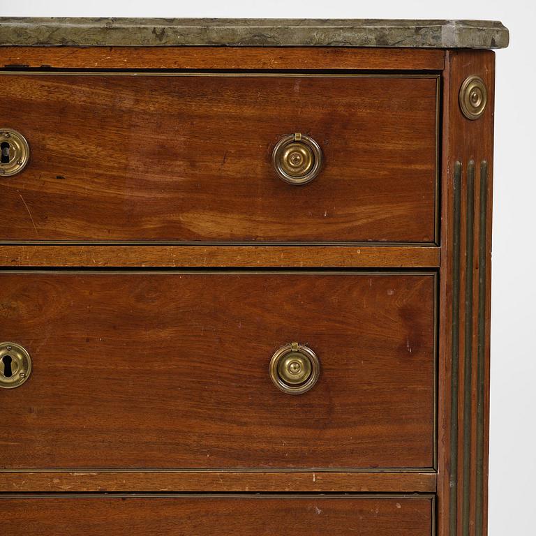 A late Gustavian mahogny commode.