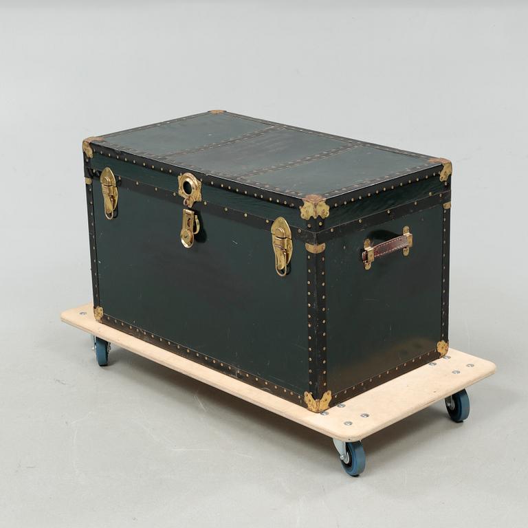 KOFFERT, omkring sekelskiftet 1900.