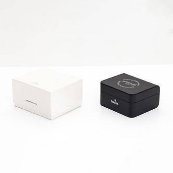 Omega, Speedmaster, Racing, "Michael Schumacher World Champion 2000", Limited Edition, rannekello, 39 mm.