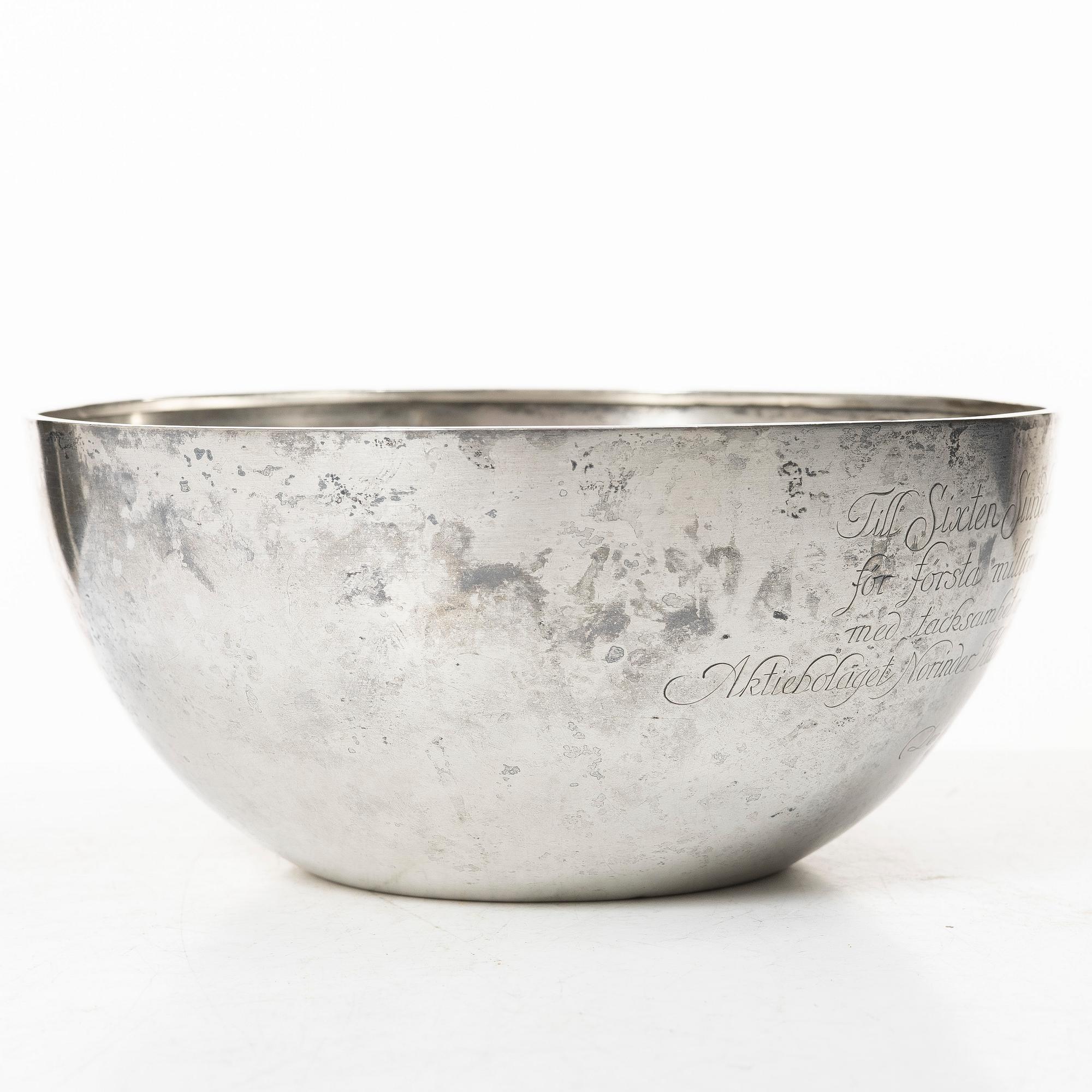 A silver bowl, K.andersson, Stockholm, 1918.
