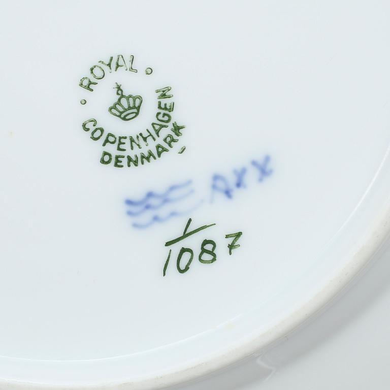 KAFFESERVIS, 22 delar, porslin, "Musselmalet", Royal Copenhagen, Danmark.
