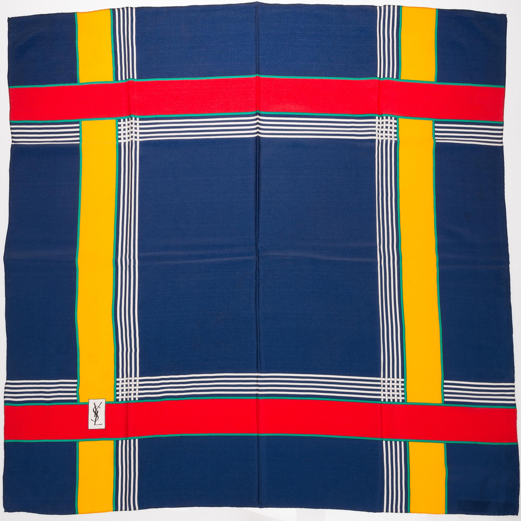 SCARFAR, 3 st, Yves Saint Laurent.