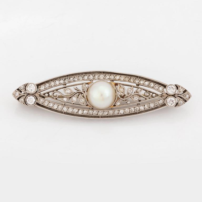 Pearl and old cut diamond brooch.
