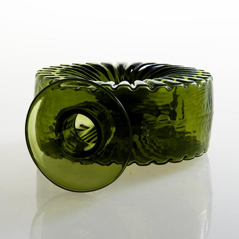 HELENA TYNELL, a 'Sun bottle' for Riihimäen Lasi Oy. In production 1964-1974.