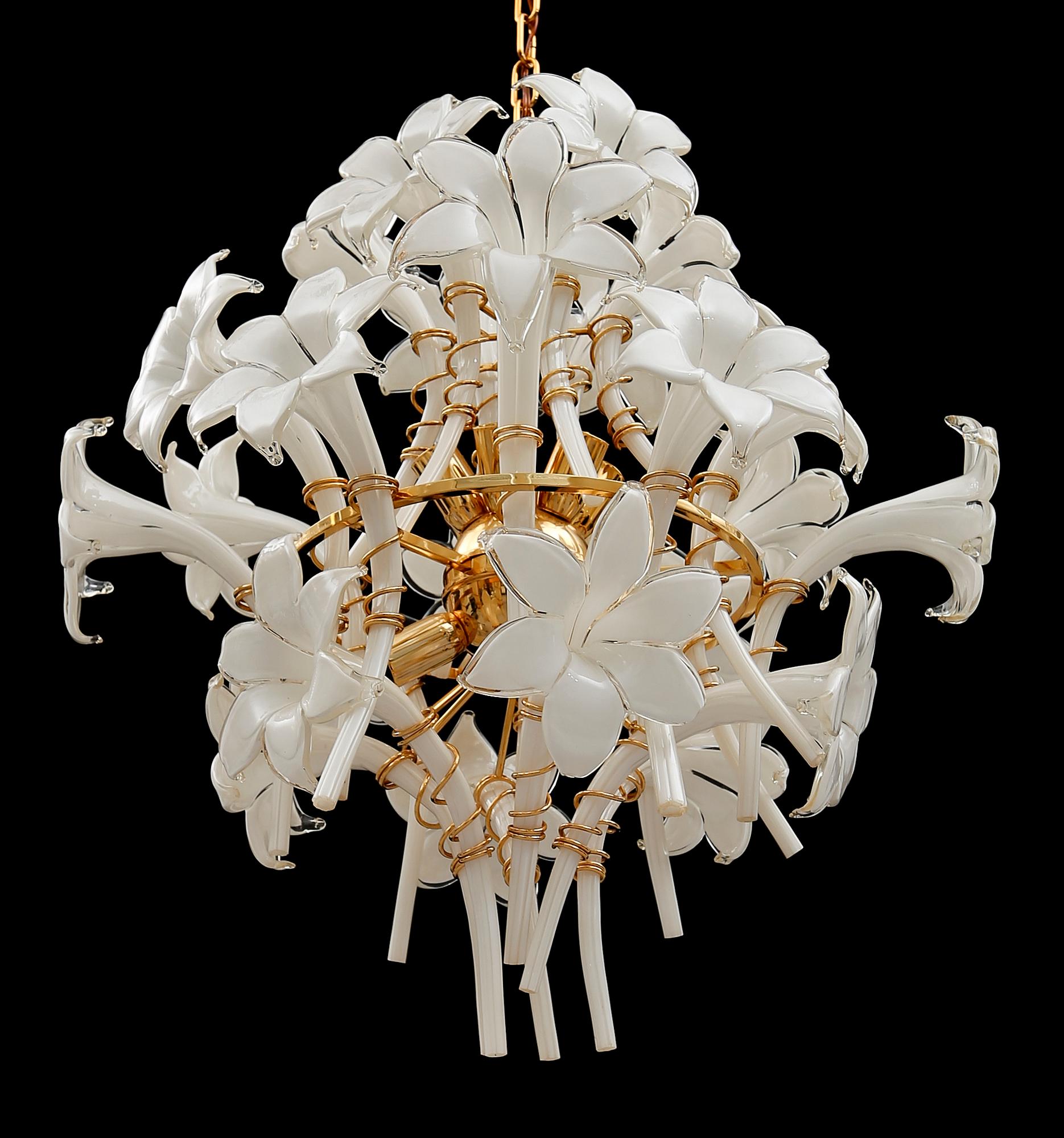 TAKLAMPA, 1900-talets andra hälft. Höjd 60 cm.