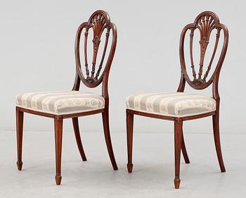 STOLAR, ett par, Queen Anne-stil, sent 1800-tal.