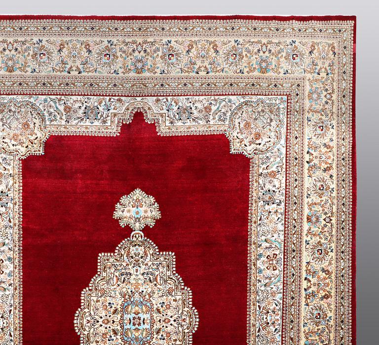 A CARPET, Old Kerman, ca 340 x 240 cm.