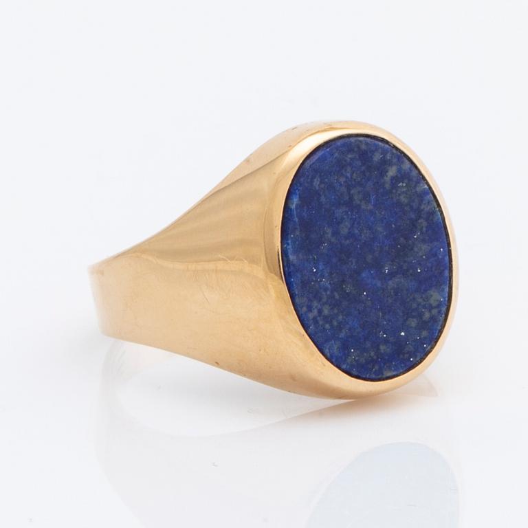 KLACKRING 18K guld m lapis lazuli ca 10 x 12 mm.