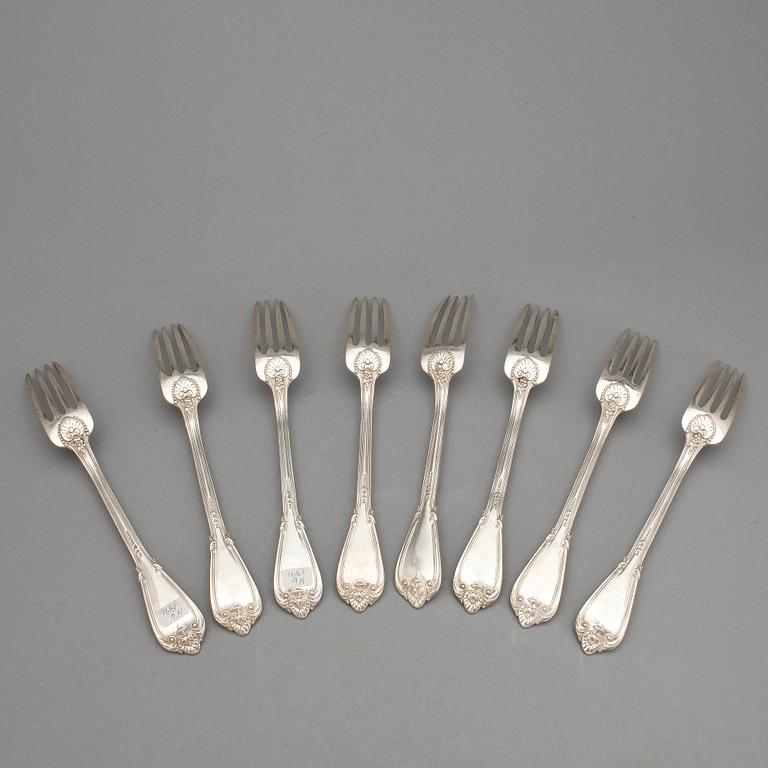 MATGAFFLAR SAMT MATSKEDAR, 8+4, silver, "Greque", Frans Holm & Co, Göteborg 1891. Tot ca 970 gram.