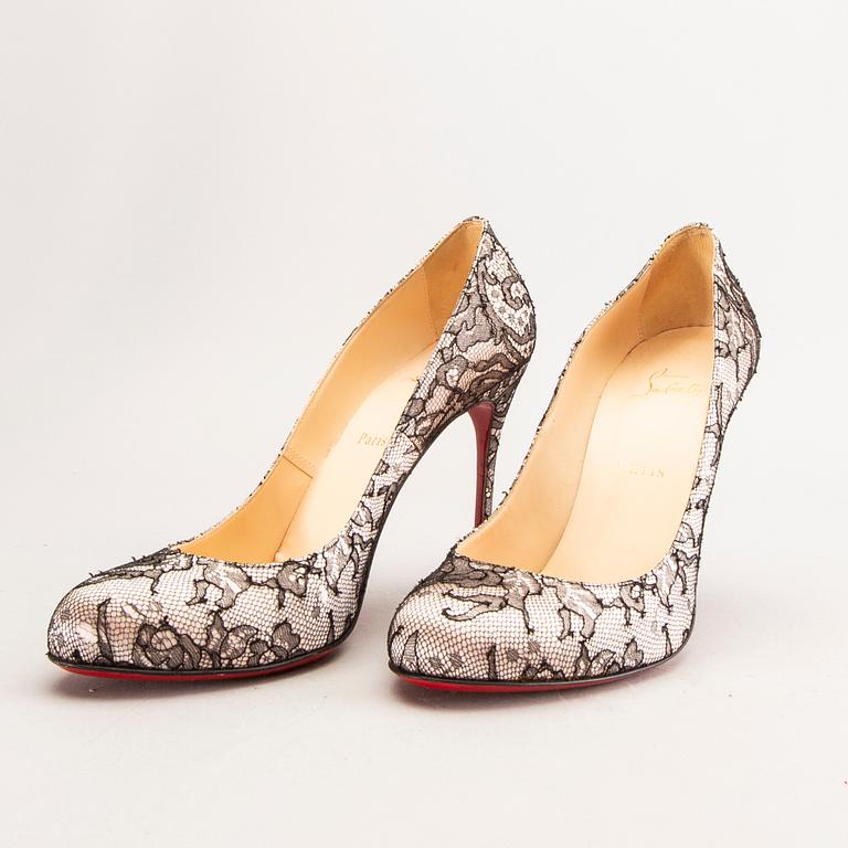 Christian Louboutin, pumps, spets, strl 41.
