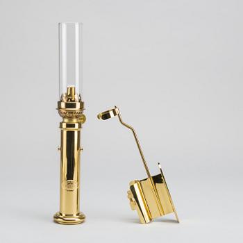 Two lamps for kerosene.