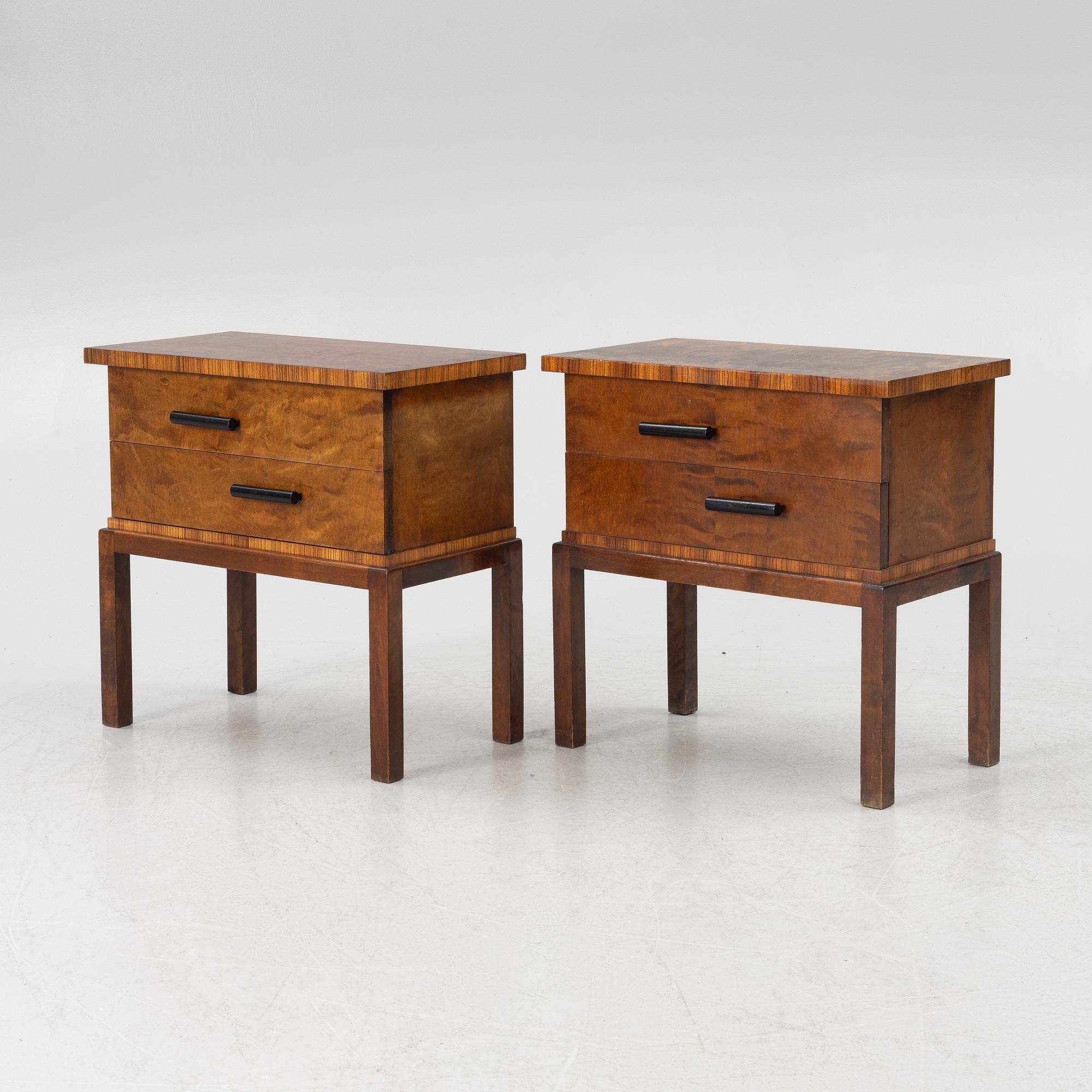 Sidobord/nattduksbord, ett par, 1930-tal.