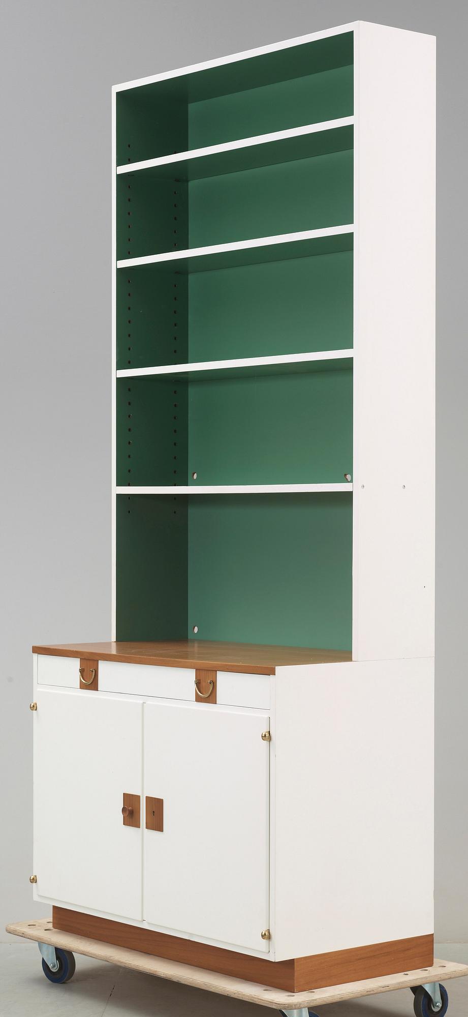 BOKHYLLA, Josef Frank, modell 2255, Svenskt Tenn.