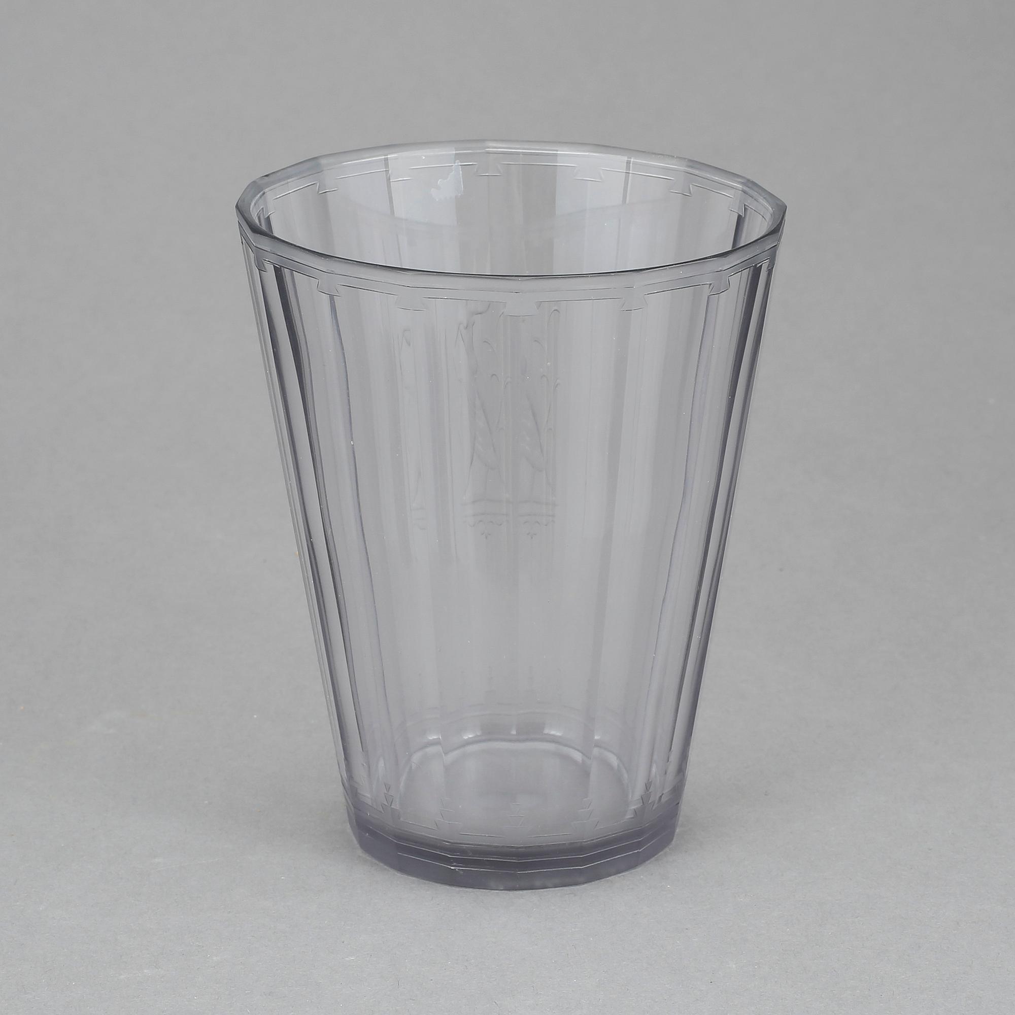 VAS, glas, Orrefors 1929. Troligen formgiven av Simon Gate.