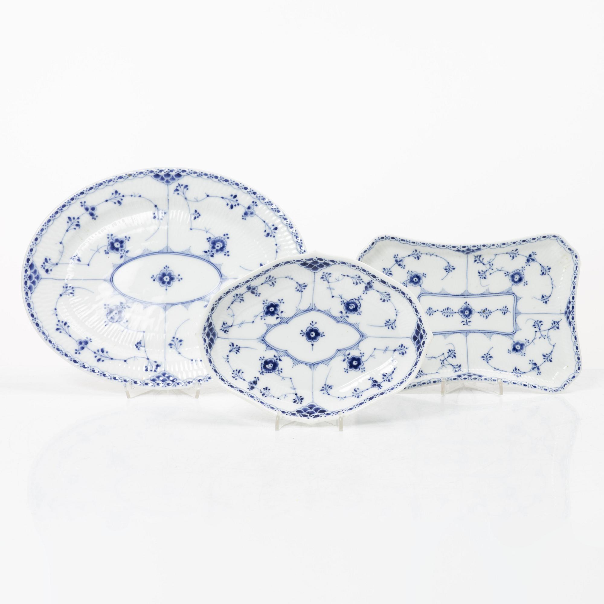 Royal Copenhagen, A 46 pieces "Blue Fluted Half Blond" service, 'Musselmalet', 1889-1922 and post 1923.