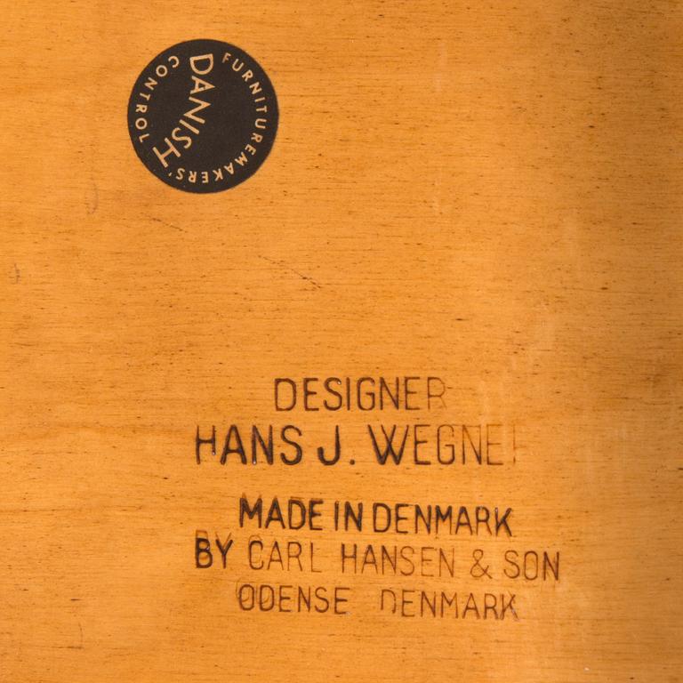 Hans J. Wegner, stolar, ett par, "CH-30", Carl Hansen & Søn, Danmark, 1950-60-tal.