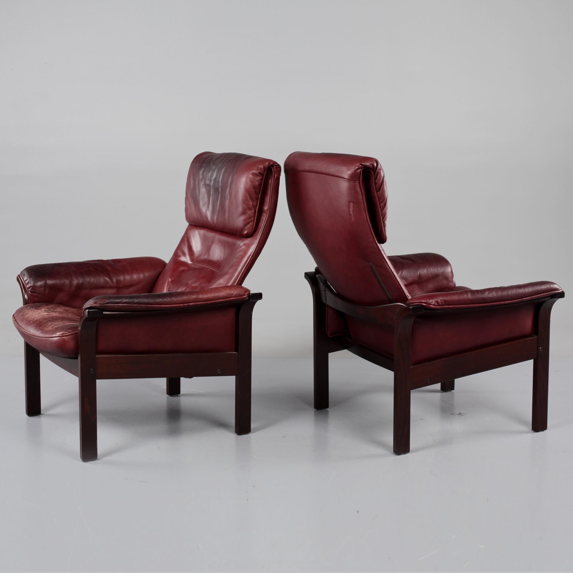 FÅTÖLJER, ett par, 1900-talets senare hälft.