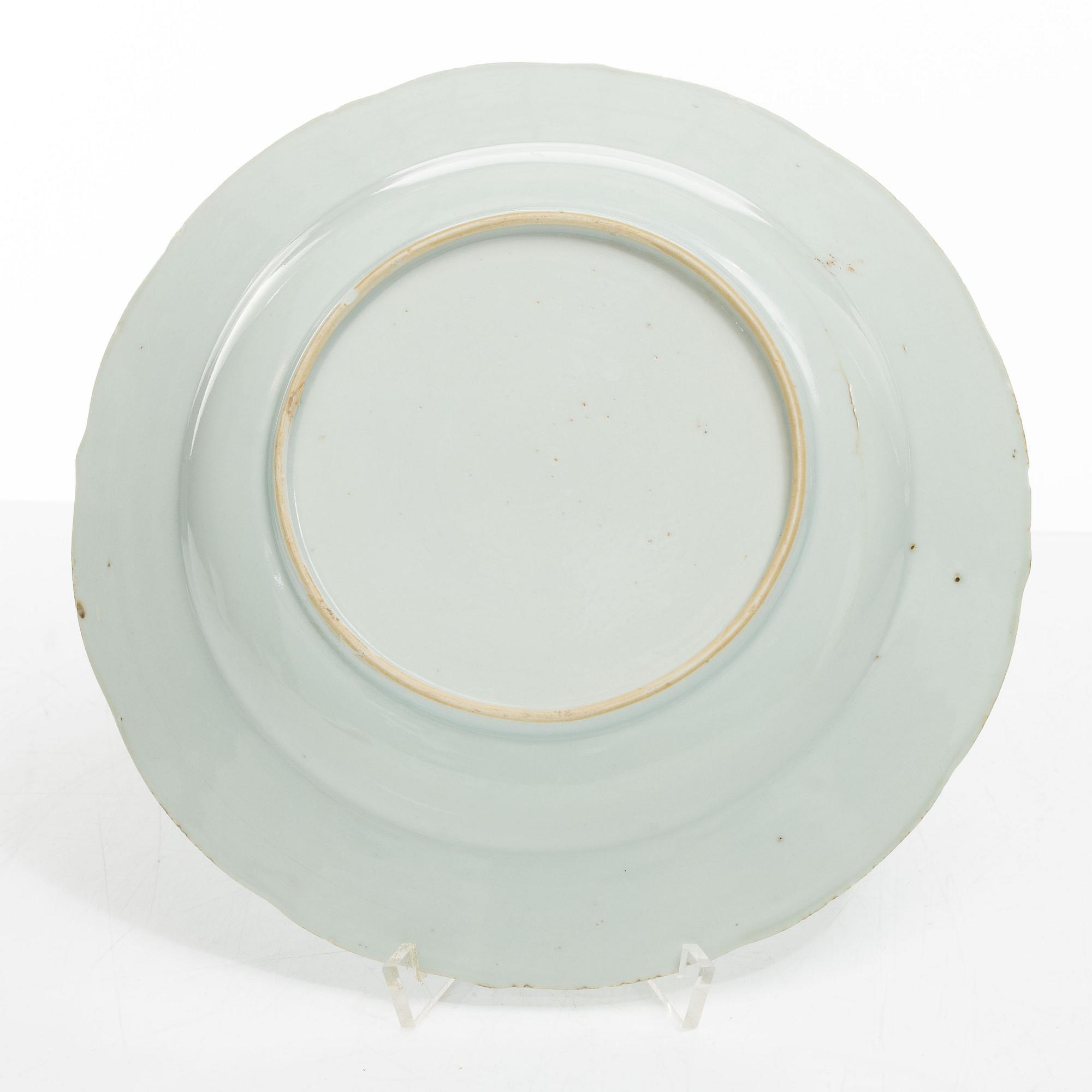 Tallrikar, 22 stycken, kompaniporslin, Kina, Qingdynastin, Qianlong (1736-95).