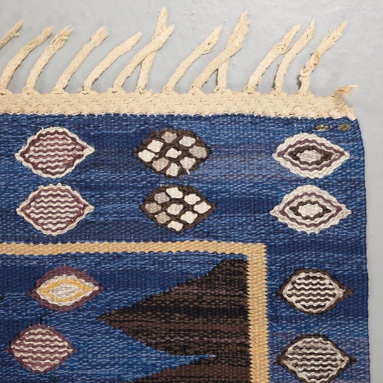 Barbro Nilsson, A CARPET, "Snäckorna", tapestry weave, ca 276,5 x 198 cm, signed AB MMF BN.