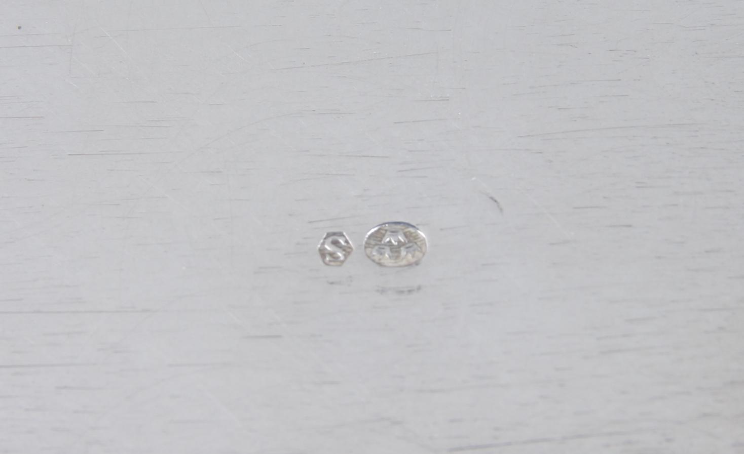 LOCKASK, silver, importstämplar. Vikt 282 gram.