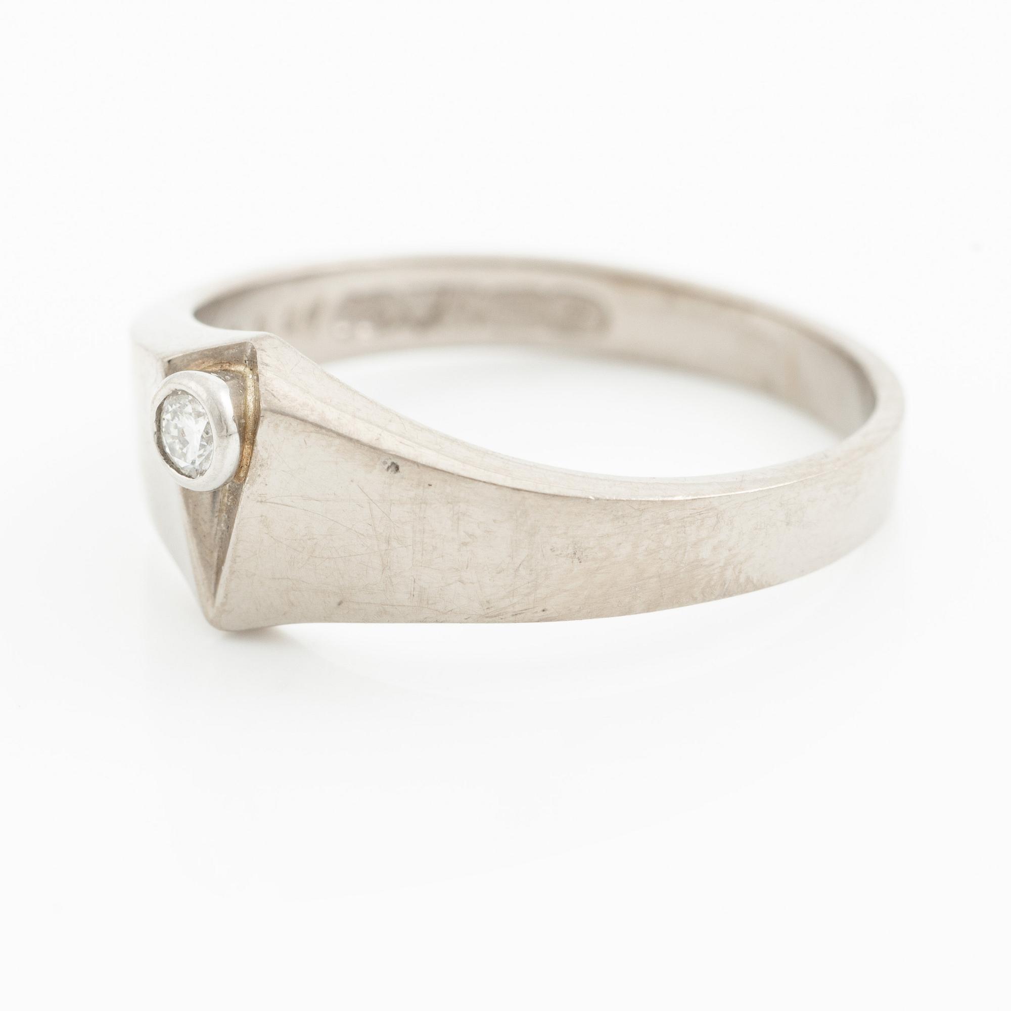 Lapponia, ring 18K white gold set with a round brilliant-cut diamond, Finland 1977.