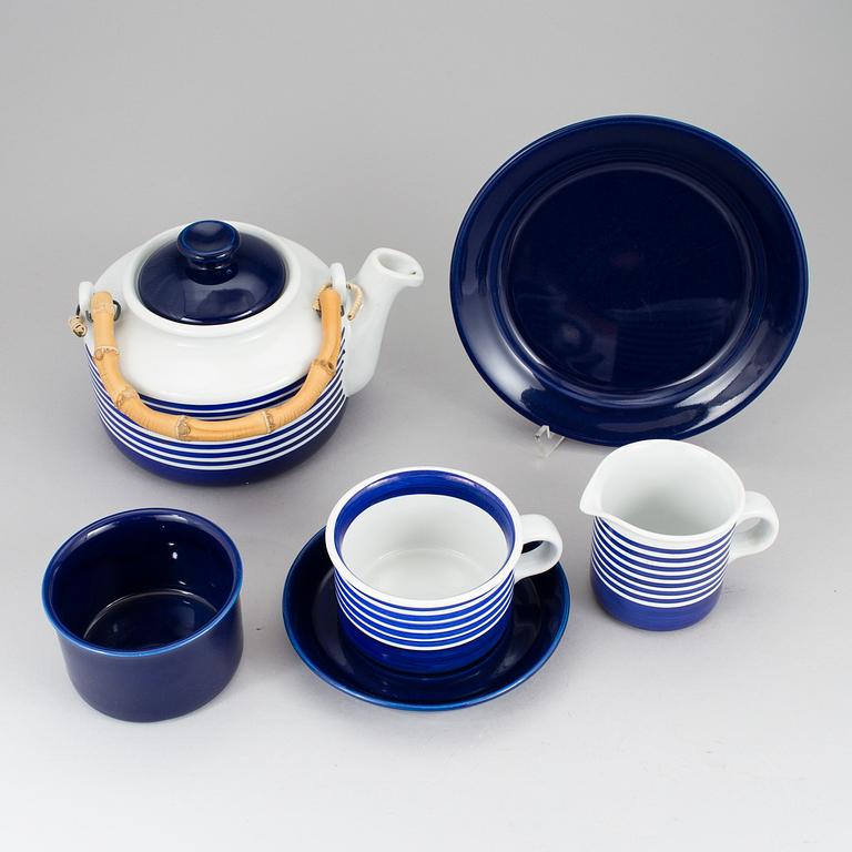 TESERVIS, 27 delar, flintgods, "Kobolt", Karin Björquist, Gustavsberg. I produktion 1956-1972.