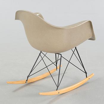 CHARLES OCH RAY EAMES, gungstol, "Rocker Chair", Herman Miller, 1900-talets andra hälft.