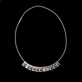 A NECKLACE, diamonds, sapphires, emeralds, 18K white gold. Jaana Lenhtinen, 2001.