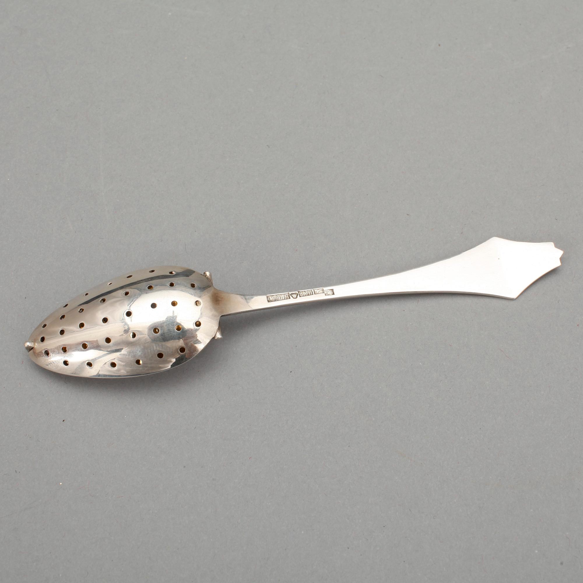 SKEDAR, 6+12 SAMT TESIL, silver, Finland 1924-30. Tot ca 530 gram.
