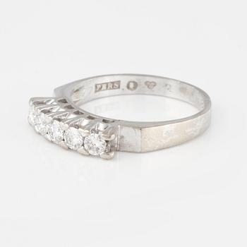 RING, med 5 briljantslipade diamanter, 0.50 ct.